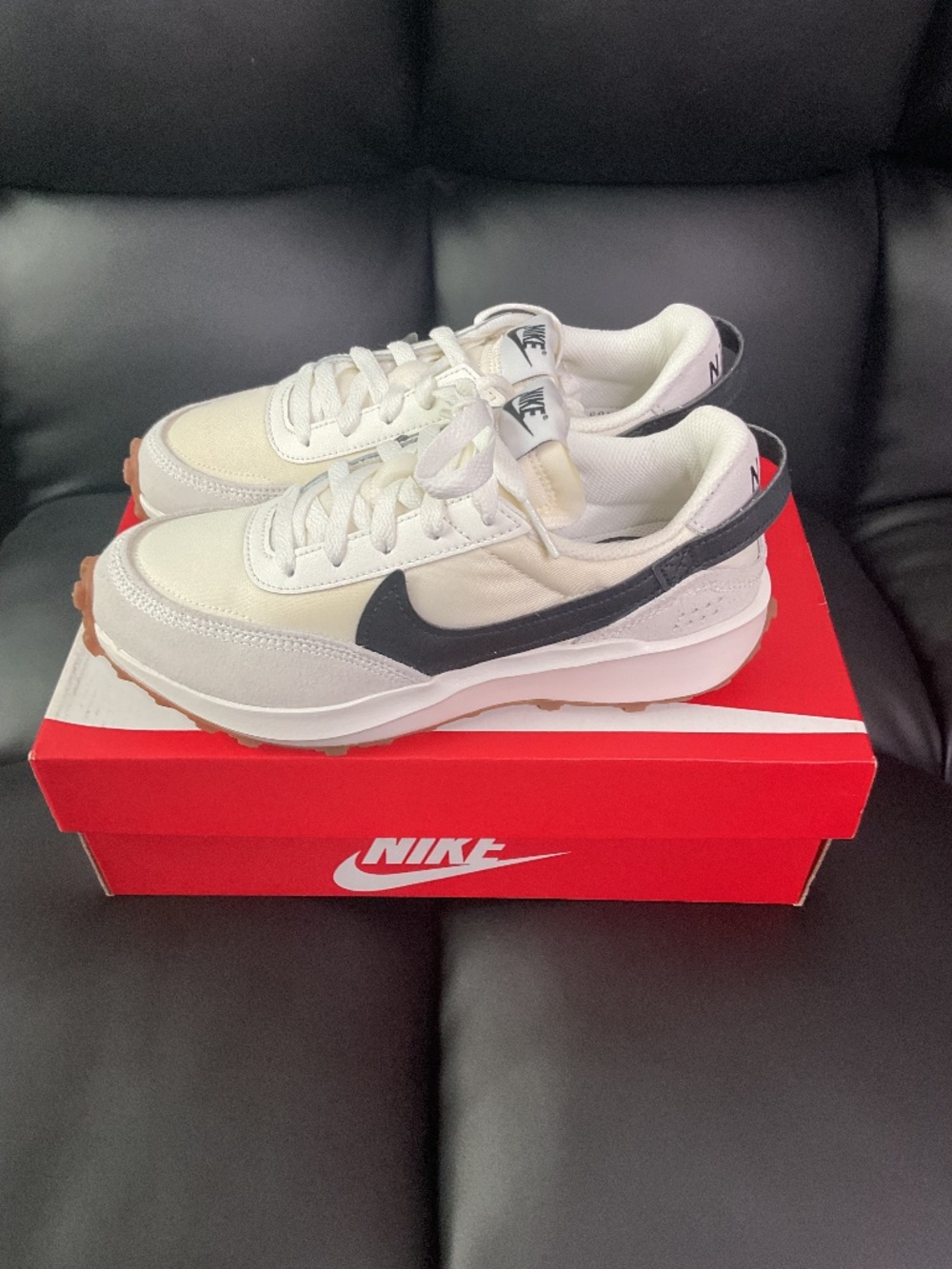 Nike Waffle Debut Sail Black Gum Suede Women's Size 6W/4.5M Running Shoes DH9523